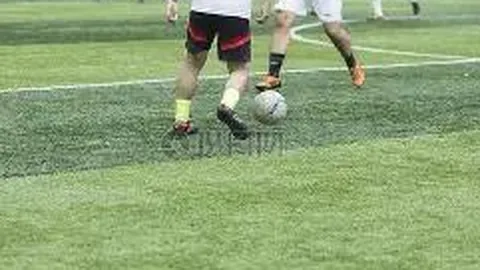 【2025140双色球秘籍大公开】精准预测龙头凤尾，必中选号攻略：奇偶搭配，21与29不容错过！